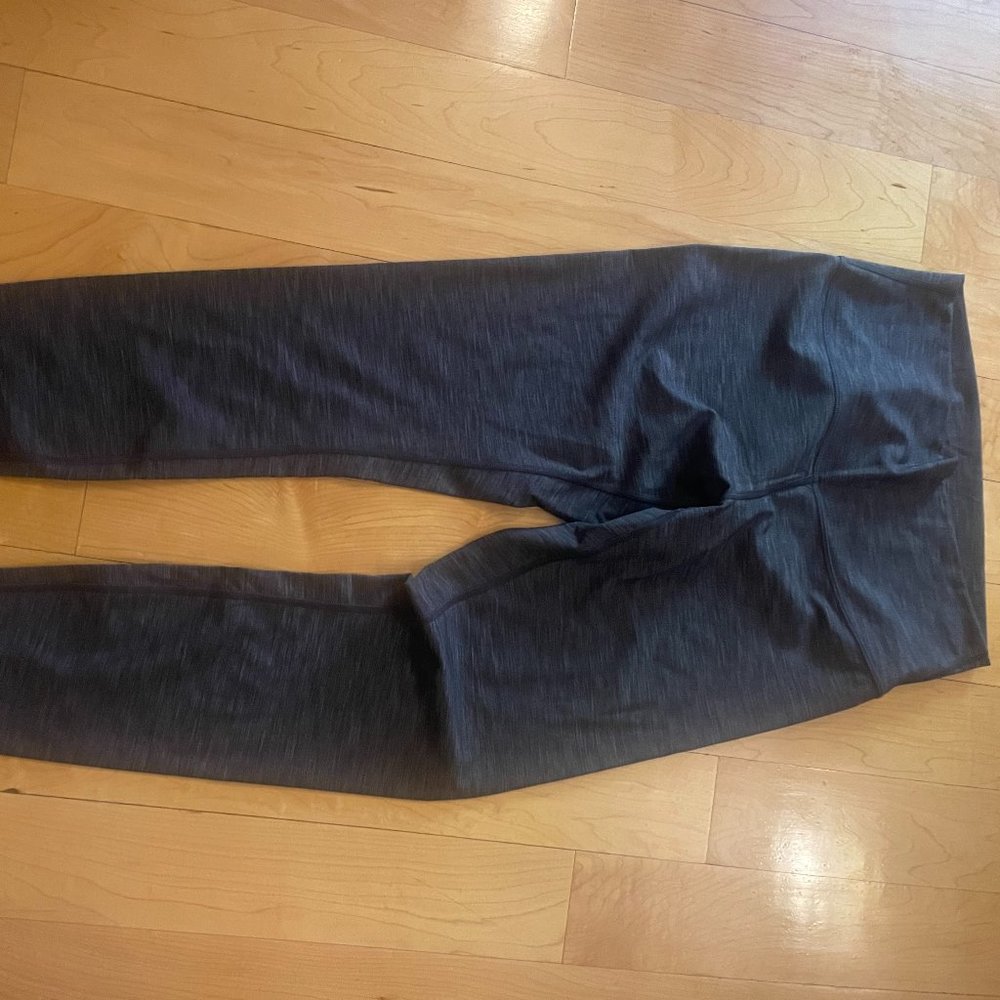 Lululemon leggings size 8